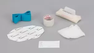 01-9000PL - Cardinal Health™ IV Start Kit including ChloraPrep CHG FREPP, Cardinal Health™ TD-24 Transparent Dressing and Blue Tourniquet, Box of 100