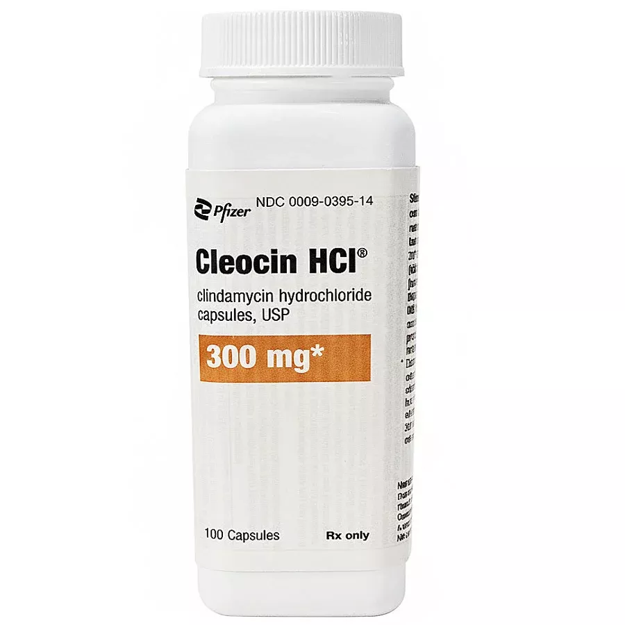 Cleocin Clindamycin hydrochloride 300 mg Capsules by Pfizer 100 Count (RX)